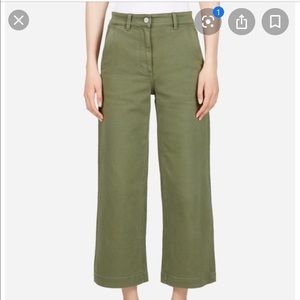 Everlane Wide Leg Crops in color Surplus, size 6